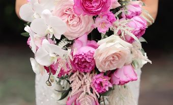 Hoa cưới đẹp và ấn tượng phong cách thác nước - Blog Marry