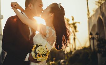 Chụp ảnh cưới mùa thu: Tình yêu lung linh màu nắng - Blog Marry