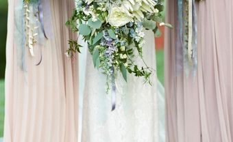 Hoa cưới cầm tay phong cách xanh mộc mạc cho tiệc cưới Thu Đông - Blog Marry