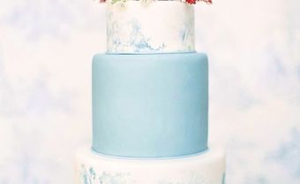 Bánh cưới đẹp màu xanh thanh lịch phủ kem loang màu nước - Blog Marry