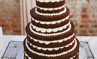 Bánh cưới đẹp vị chocolate hấp dẫn bắt kem vani nổi bật - Blog Marry