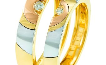 Nhẫn cưới đẹp và độc đáo phối 3 chất liệu vàng, đính kim cương - Blog Marry