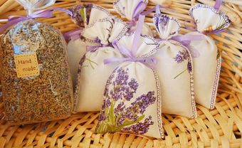 Quà cảm ơn khách mời: Túi thơm hoa oải hương khô - Blog Marry