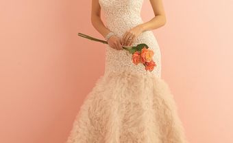 Buông lơi bờ vai cùng váy cưới đẹp gợi cảm - Blog Marry