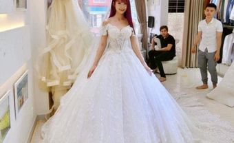 Khởi My gây thích thú khi nữ tính ngọt ngào trong mẫu váy cưới được thiết kế riêng - Blog Marry