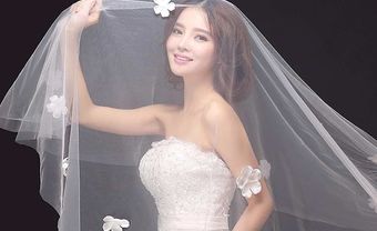 Váy cưới đẹp - Khăn voan cô dâu dài với sắc trắng cổ điển - Blog Marry