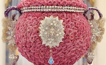 Trang trí hoa cưới bàn tiệc cầu kỳ và tuyệt đẹp - Blog Marry