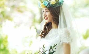 Vòng hoa đội đầu cô dâu ngọt ngào hương sắc mùa Hè - Blog Marry