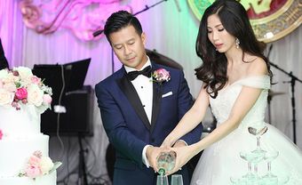 Đám cưới ấm cúng của siêu mẫu Huỳnh Nu và chồng doanh nhân ở Mỹ - Blog Marry