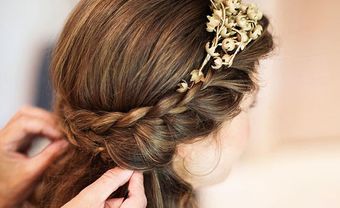 Tóc thắt bím – kiểu tóc phù hợp cả với áo dài hay váy cưới cho ngày cưới - Blog Marry