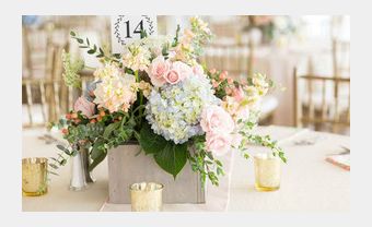 4 biến tấu cho ho​a để bàn ngày cưới - Blog Marry