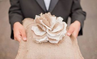 May gối nhẫn cho đám cưới phong cách rustic - Blog Marry