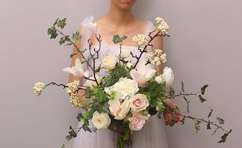 Hoa 'không khuôn khổ' cho đám cưới rustic - Blog Marry