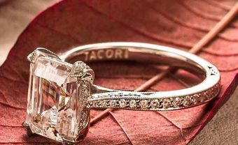 Ngẩn ngơ trước BST nhẫn đính hôn đẹp từ thương hiệu Tacori danh tiếng - Blog Marry