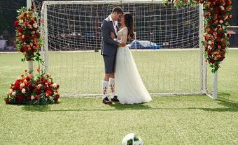 Bộ ảnh cưới mùa World Cup cực đáng yêu của cô dâu Việt và chú rể Pháp - Blog Marry