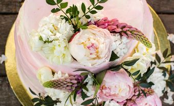 5 loại hoa trang trí bánh cưới vừa ngon vừa tốt cho sức khỏe - Blog Marry