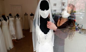Những đám cưới chưa từng thấy chỉ có trong mùa N-CoV-2 - Blog Marry