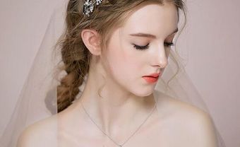 Cô dâu nhất định phải chú trọng việc chọn chuyên gia make up trong ngày cưới, nếu không muốn biến thành "thảm hoạ"! - Blog Marry