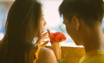Đàn ông dù vô tâm đến mấy, khi yêu thật lòng họ sẽ luôn làm điều này với bạn - Blog Marry