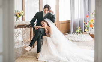 Mặc và tạo dáng thế nào khi chú rể thấp hơn cô dâu? - Blog Marry