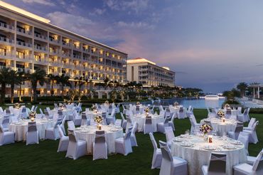 Tiệc cưới bên Hồ bơi Vô Cực  - Sheraton Grand Danang Resort & Convention Center - Hình 7