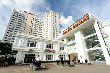 Không Gian Trung Tâm Hội Nghị Tiệc Cưới Nhà Hàng Grand Square  - Becamex Hotels Bình Dương - New City &amp; Thủ Dầu Một - Hình 3