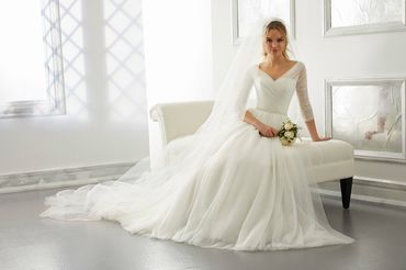 Cho thuê váy cưới nhập khẩu cao cấp từ Anh & Mỹ. - Sue Ann Bridal - Hình 1