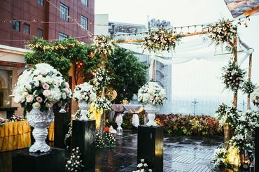 Đám cưới ngoài trời tại Rooftop Grand Lounge - Lầu 20 - Hotel Grand Saigon - Hình 2