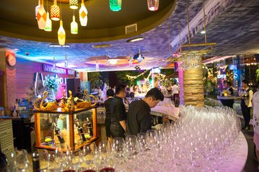 Outdoor cocktail party - Hotel Grand Saigon - Hình 14