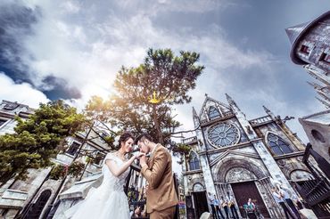 LÀNG PHÁP THU NHỎ CỦA ĐÀ NẴNG - HÌNH CƯỚI SANG CHẢNH - Áo cưới Lucky Anh&Em - Hình 4