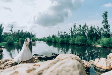 Hồ Cốc - Nhẹ nhàng và gợi cảm của cặp đôi người Mỹ gốc Việt - Nhi Dip Bridal - Hình 10