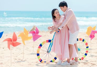 Chong chóng chỉ quay khi trời xanh có gió - Anh chỉ cười khi nơi đó có Em - TuArt Wedding - Hình 4