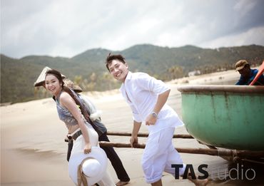 Album cưới ngoại cảnh ở biển - TAStudio - Hình 9