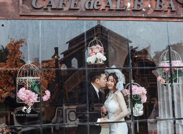 Cảnh tưởng gạnh tỵ của cặp đôi chụp ở phim trường Alibaba - Luxury Wedding Quận Phú Nhuận - Hình 23