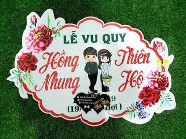 BẢNG TÊN CÔ DÂU CHÚ RỂ ĐÁM CƯỚI ĐẸP TREO TƯỜNG DÁN TƯỜNG TREO PHÔNG MÀN VẢI SÂN KHẤU | THIỆP CƯỚI THI THI CẦN THƠ - In Thiệp Cưới Giá Rẻ Đẹp uy tín Thi Thi Cần Thơ - Hình 7