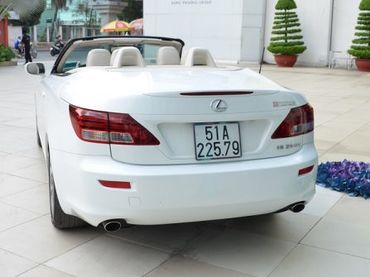 Lexus is 250 - Saigon Limo - Hình 2