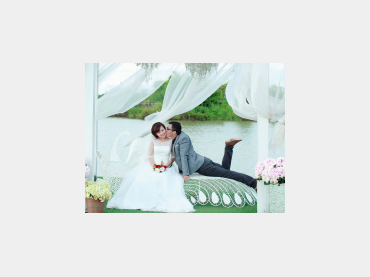 Album ảnh cưới đẹp chụp tại phim trường Lavender Nguyễn Xiển - Ảnh Viện Áo Cưới Ely - Hình 5