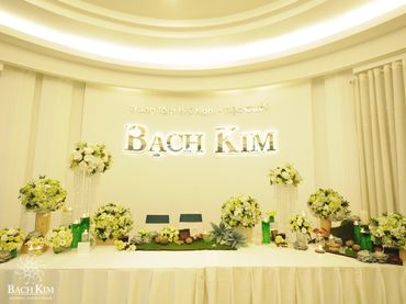 TRANG TRÍ BÀN KỶ NIỆM CHO TIỆC CƯỚI - Nhà hàng tiệc cưới Bạch Kim - Hình 22