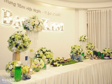 TRANG TRÍ BÀN KỶ NIỆM CHO TIỆC CƯỚI - Nhà hàng tiệc cưới Bạch Kim - Hình 14