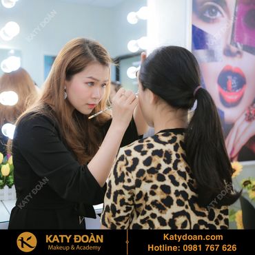 Trang điểm đẹp tại Long Biên - Katy Đoàn Makeup &amp; Academy - Hình 26