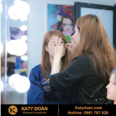 Trang điểm đẹp tại Long Biên - Katy Đoàn Makeup &amp; Academy - Hình 24