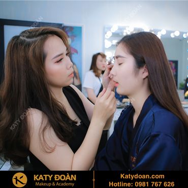 Trang điểm đẹp tại Long Biên - Katy Đoàn Makeup &amp; Academy - Hình 2