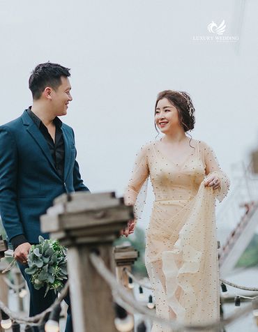 Cảnh tưởng gạnh tỵ của cặp đôi chụp ở phim trường Alibaba - Luxury Wedding Quận Phú Nhuận - Hình 21