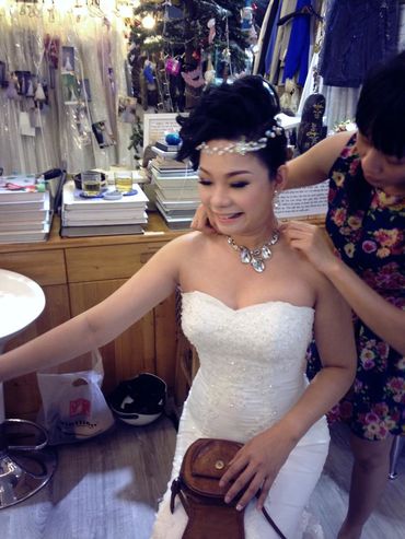 Minh hoa make up co dau thuc te ngay cuoi - Stephen Lee Makeup Studio - Hình 10