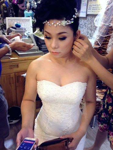 Minh hoa make up co dau thuc te ngay cuoi - Stephen Lee Makeup Studio - Hình 4
