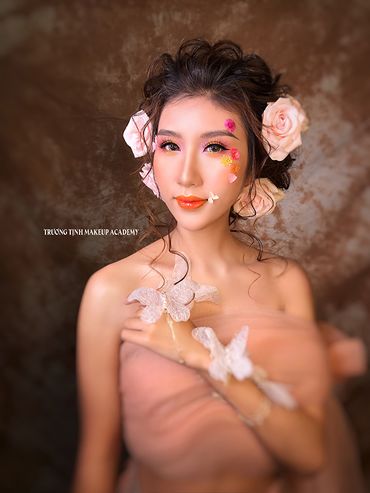 Trang điểm cô dâu đẹp - Trương Tịnh Wedding - Hình 11