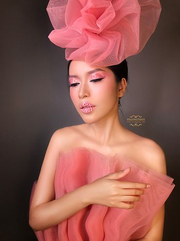Trang điểm cô dâu đẹp - Trương Tịnh Wedding - Hình 14