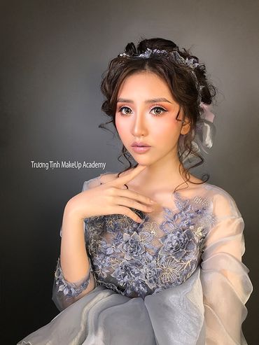 Trang điểm cô dâu đẹp - Trương Tịnh Wedding - Hình 4