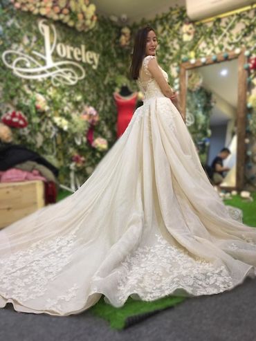 Album váy được nhiều cô dâu chọn nhất 2017 - Loreley Bridal &amp; Prom - Hình 13