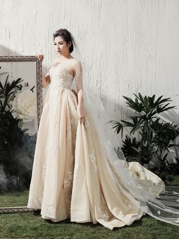 Á hậu Tú Anh đẹp thuần khiết trong BST váy cưới 2017 của Hacchic Bridal - Hacchic Bridal - Hình 26